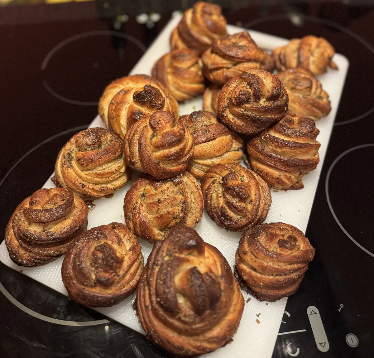 cardamom buns